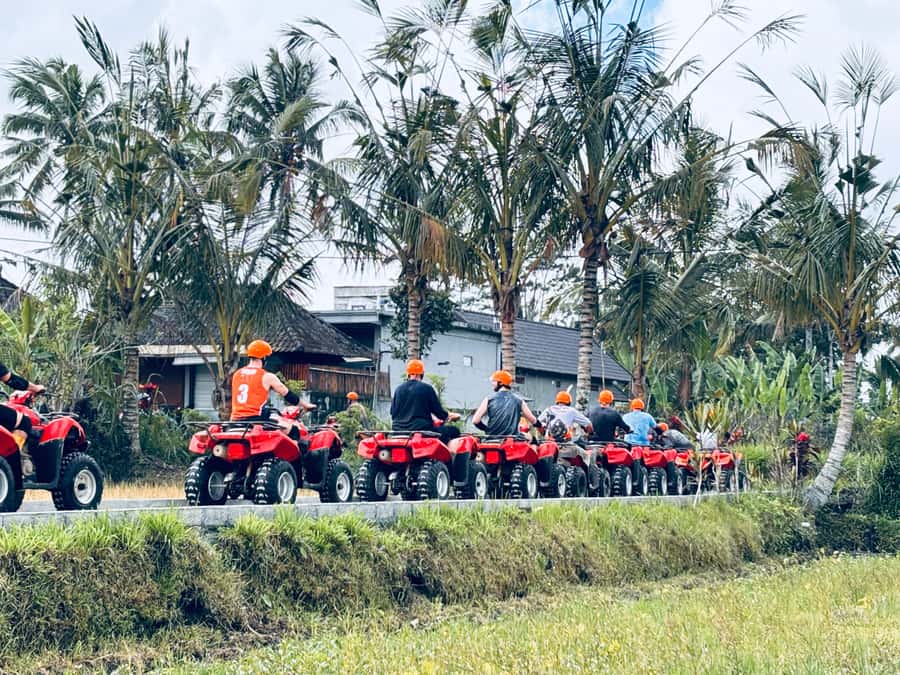 Ubud: Gorilla Face ATV Quad Bike Adventure with Lunch - Steep climbs, bumpy hills, and the Gorilla Face cave photo moment