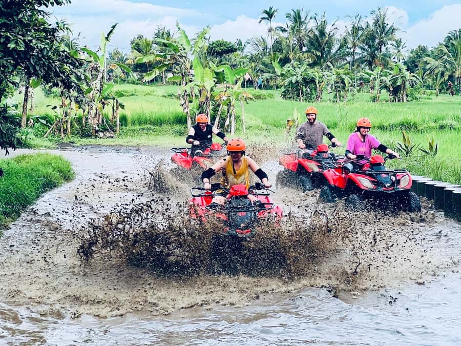 Ubud: Gorilla Face ATV Quad Bike Adventure with Lunch - Shower and lunch: the reset that makes the day feel complete