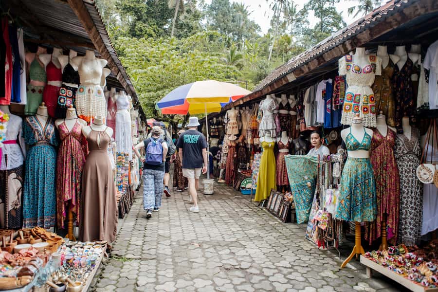 Ubud: Monkey Forest, Ceking Rice Terraces and More– Full Day - Tegallalang rice terraces: your best photos come from walking a bit