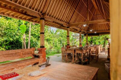 Ubud Silver Class Jewelry making in bali - Start of class: tea, snacks, and choosing your jewelry design