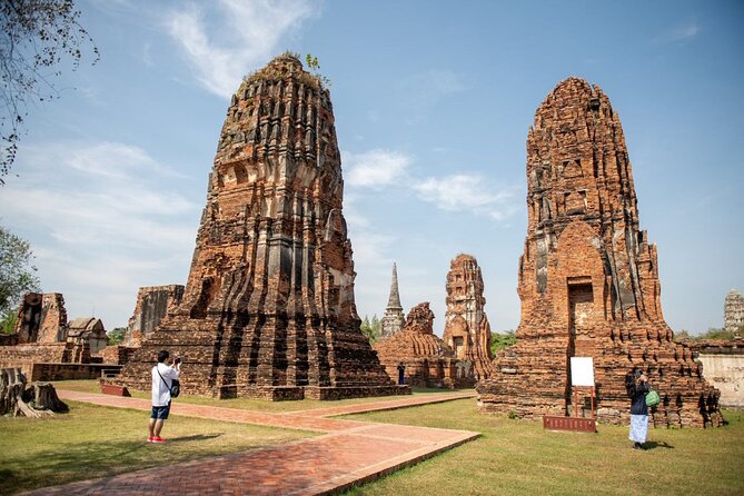 UNESCO's Ayutthaya Historical Park: Full-Day Tour from Bangkok - Stop 5: Wat Phra Sri Sanphet (about 45 minutes)