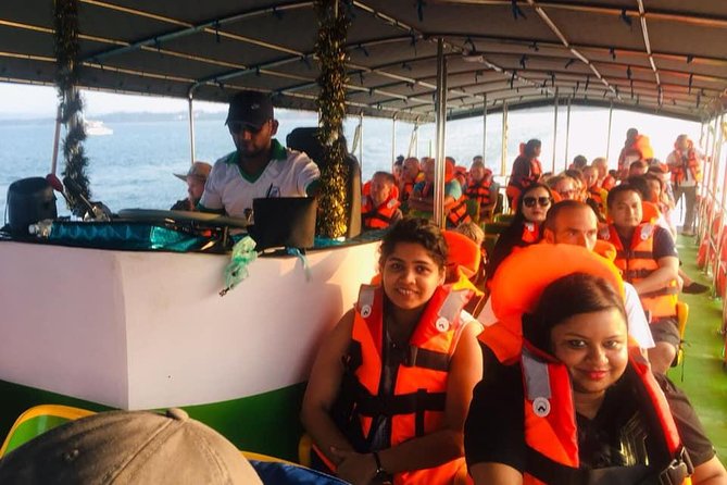 Whales and Dolphins Watching-Luxury Super Grade Cruiser(Hotel Pick up offered) - Itinerary on the Water: Mirissa Beach to Wildlife Search