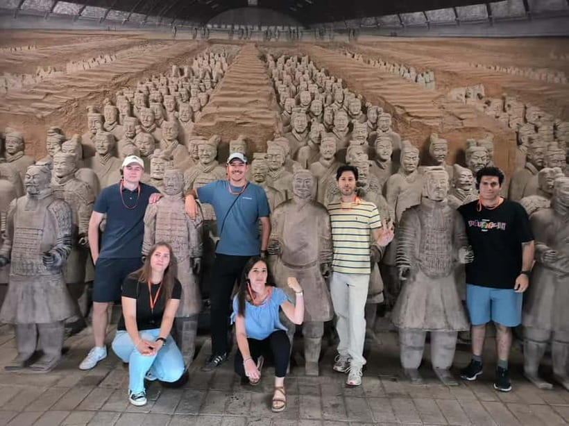 Xi'an: Terracotta Army Mini Group or Private Tour - Choosing your tour style: entrance meeting, hotel pickup, or private pace