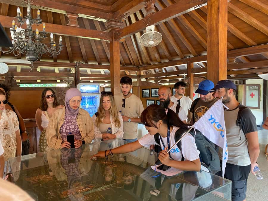 Yogyakarta: Borobudur Climb-up and Prambanan Guide Tour - The Best Bits You’ll Feel Immediately