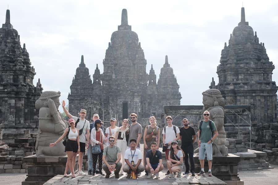 Yogyakarta: Borobudur Climb-up and Prambanan Guide Tour - Packing for Borobudur and Prambanan Heat (and Rain)