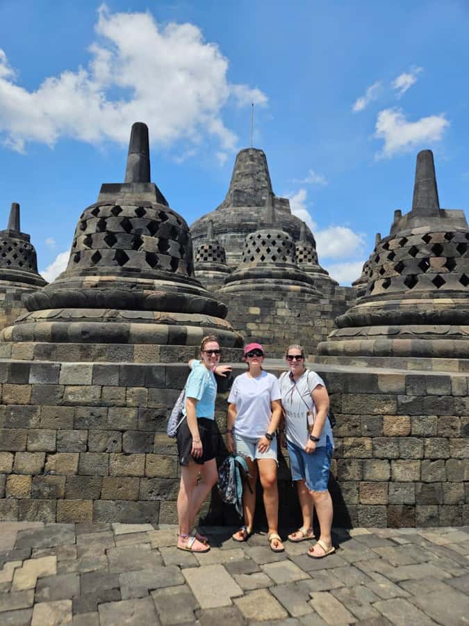 Yogyakarta: Borobudur ClimbUp (sunrise option) & Prambanan - Setumbu Hill ticket: a smart add-on for sunrise framing