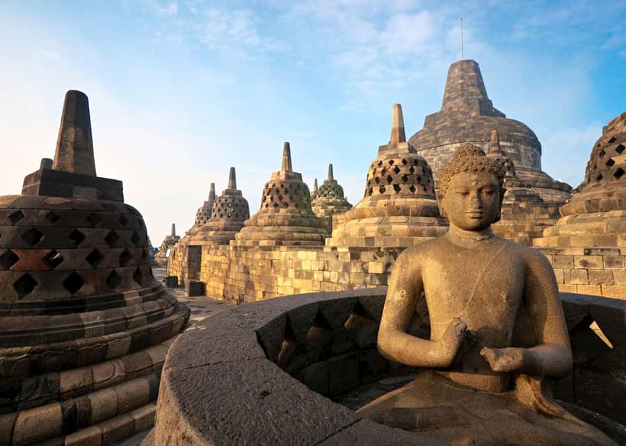 Yogyakarta: Borobudur sunrise(guarantee climb up)& Prambanan - The guide effect: why the day feels friendly, not rushed