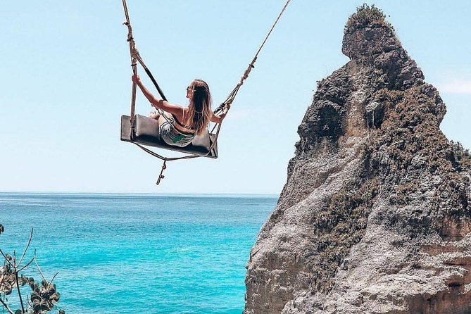 ️ Nusa Penida Instagram Tour: The Most Famous Spots (Private All-Inclusive) - Atuh Beach: white sand, cliffs, and the arch view